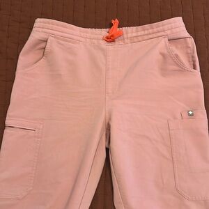 Figs Scrub Pants in Chalk Pink, size M